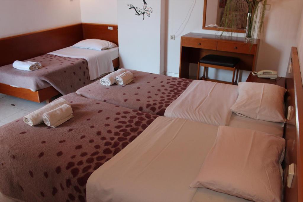 Elarin Studios & Apartments Faliraki Pokoj fotografie